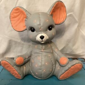 Vintage 
1986 
KimpleMolded 
Ceramic 
Gray and Peach Mouse
Bank